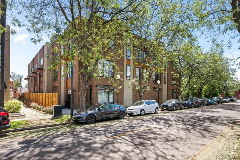 2438 Washington St, Denver, CO 80205