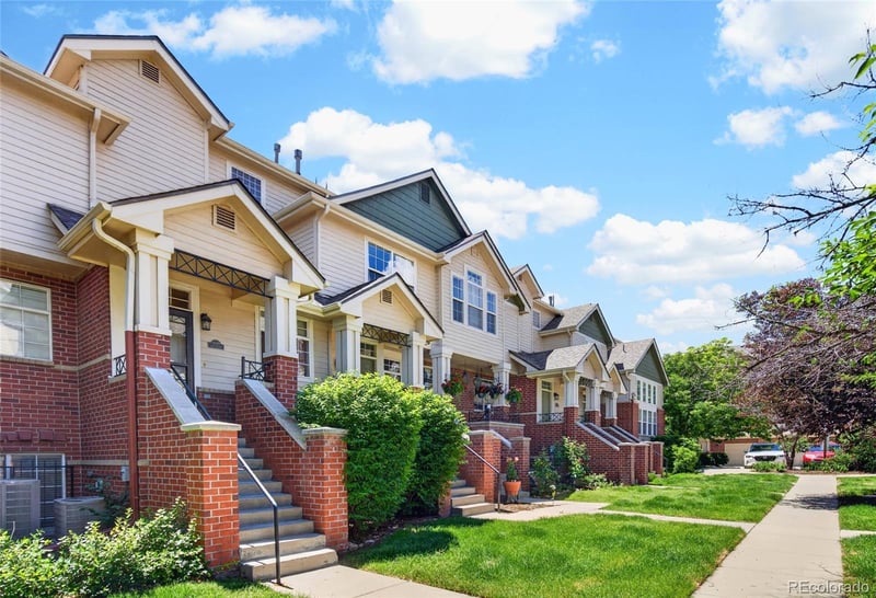 9879 Florida Pl, Aurora, CO 80247