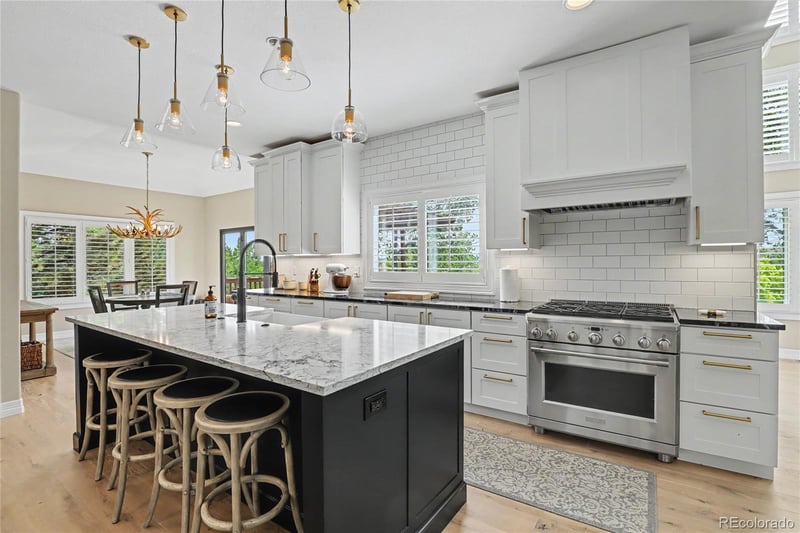 7499 Genoa Cir, Centennial, CO 80016