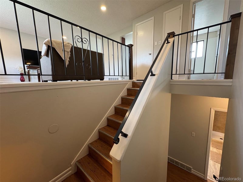 1005 Harmon Pl, Longmont, CO 80501