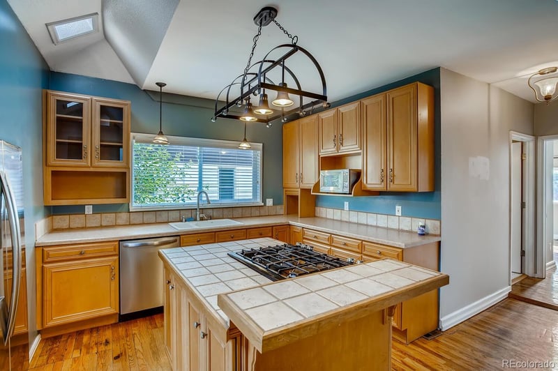 3921 Acoma St, Englewood, CO 80110