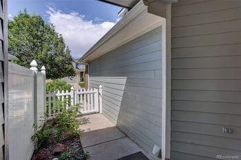 20426 E Orchard Pl, Centennial, CO 80016