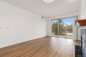 9059 E Panorama Cir #B211, Englewood, CO 80112
