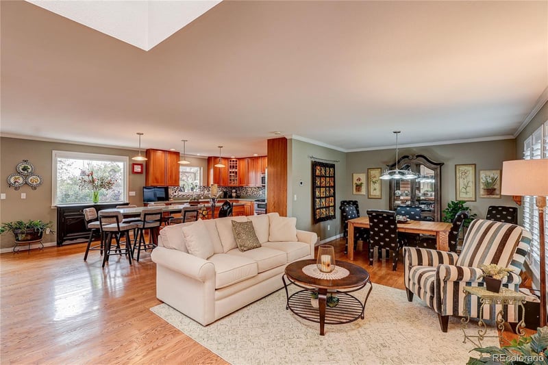 5394 Cimarron Rd, Littleton, CO 80123