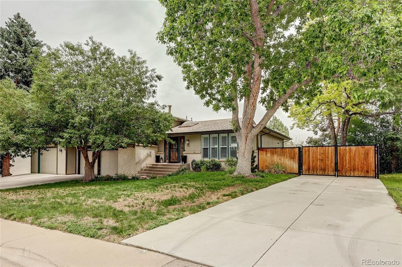 5394 Cimarron Rd, Littleton, CO 80123