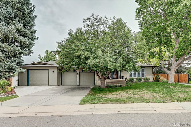 5394 Cimarron Rd, Littleton, CO 80123