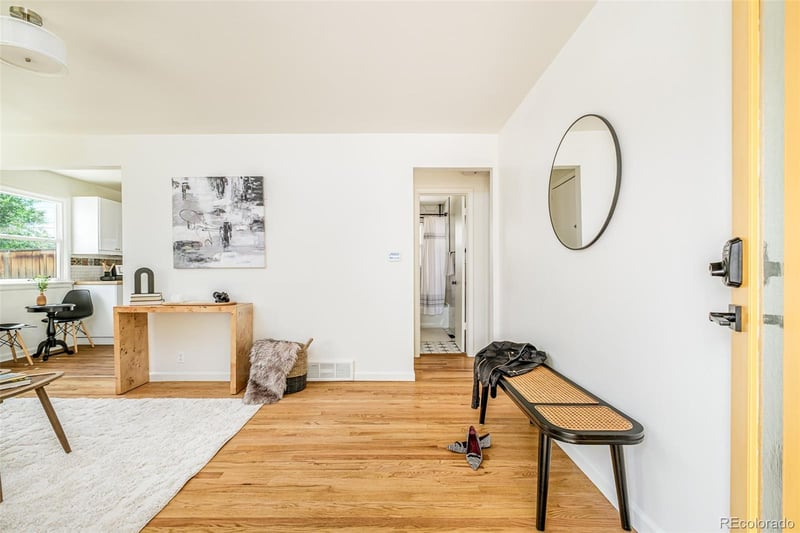 965 Lima St, Aurora, CO 80010