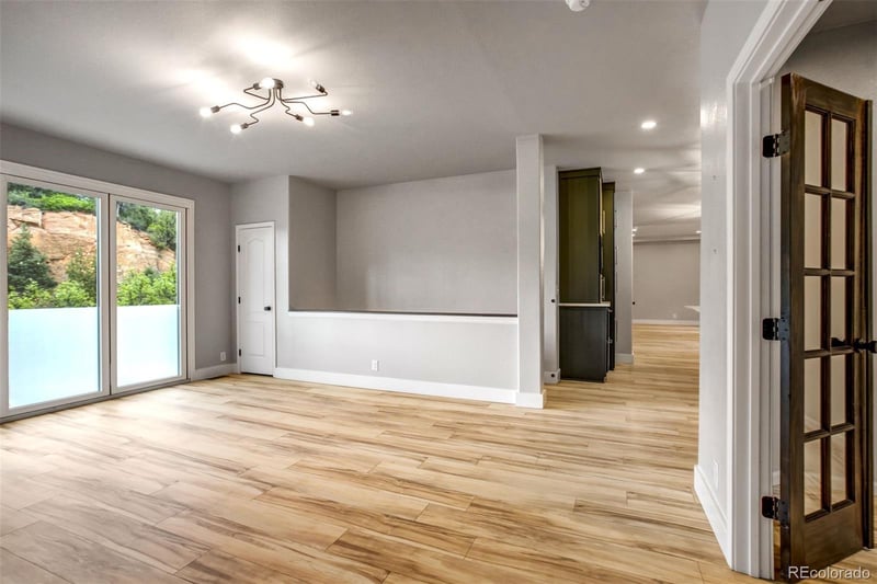 4998 Chippewa Dr, Larkspur, CO 80118