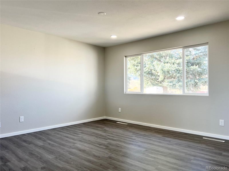 907 Madison St, Colorado Springs, CO 80907