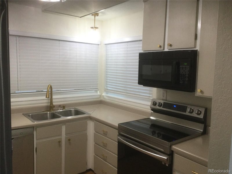 9801 Garrison Ct, Broomfield, CO 80021
