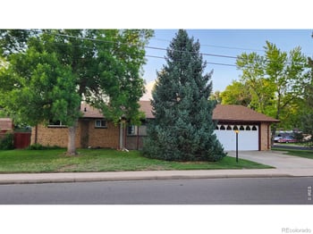521 W 33rd St, Loveland, CO 80538