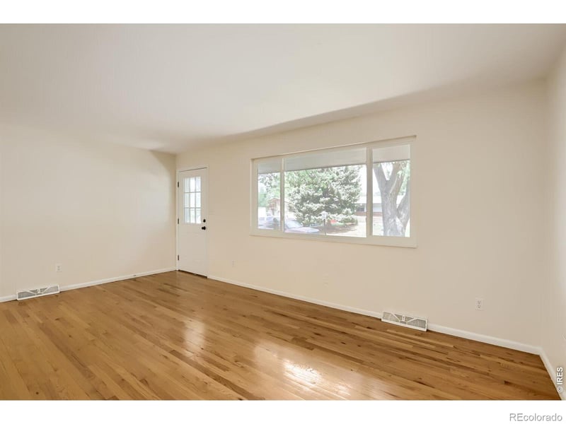 1418 Meeker Dr, Longmont, CO 80504