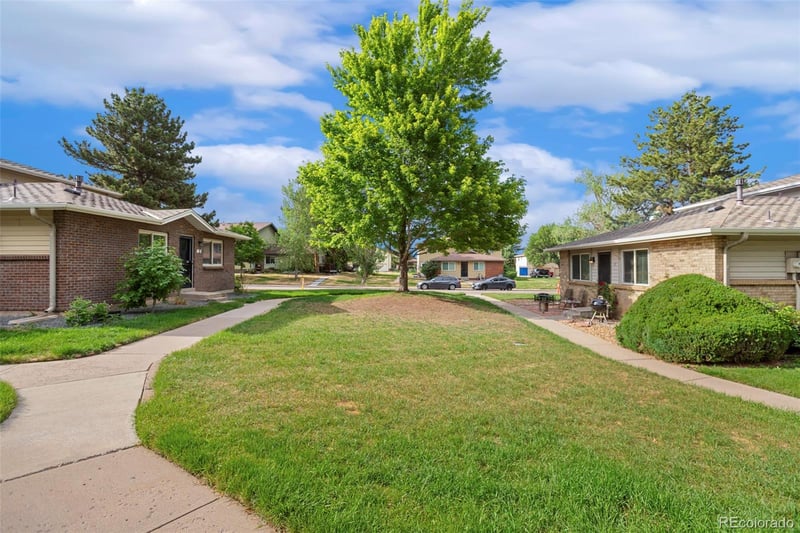 3354 Flower St #12, Lakewood, CO 80227