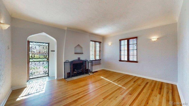 3317 Saint Paul St, Denver, CO 80205