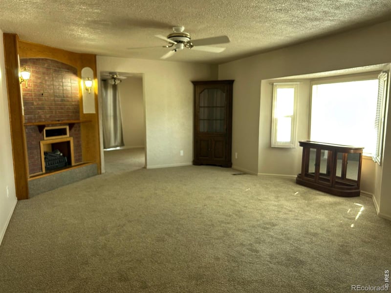 114 Linden Dr, Log Lane Village, CO 80705