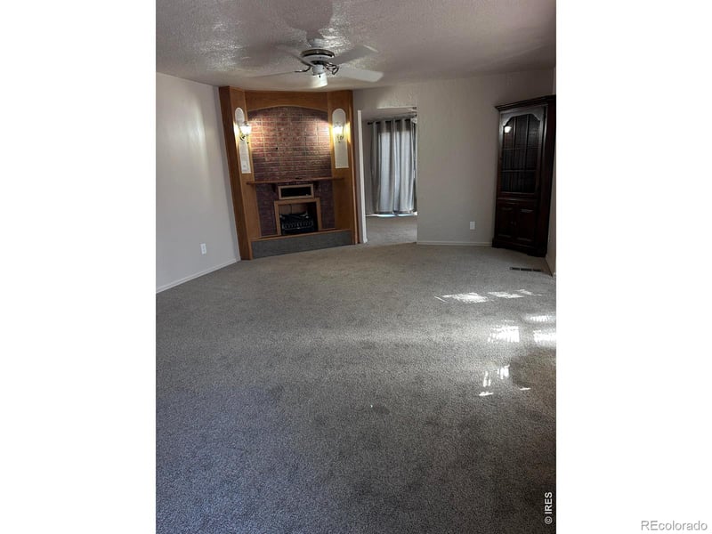 114 Linden Dr, Log Lane Village, CO 80705