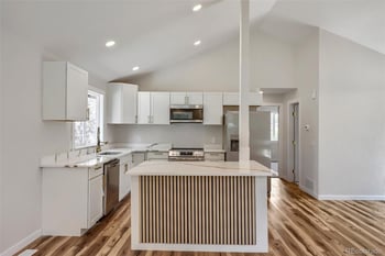 4852 S Salida Ct, Aurora, CO 80015