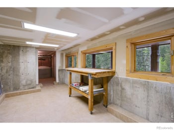 59 High Point Dr, Glen Haven, CO 80532