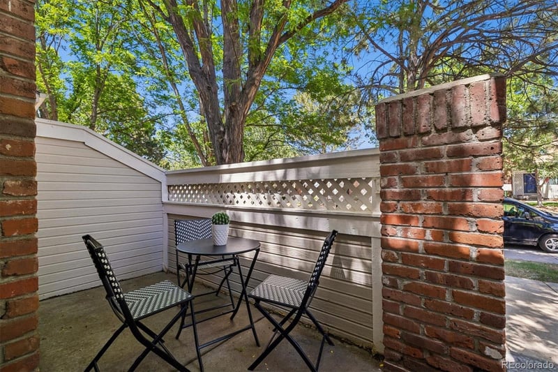 2913 W Long Cir #A, Littleton, CO 80120