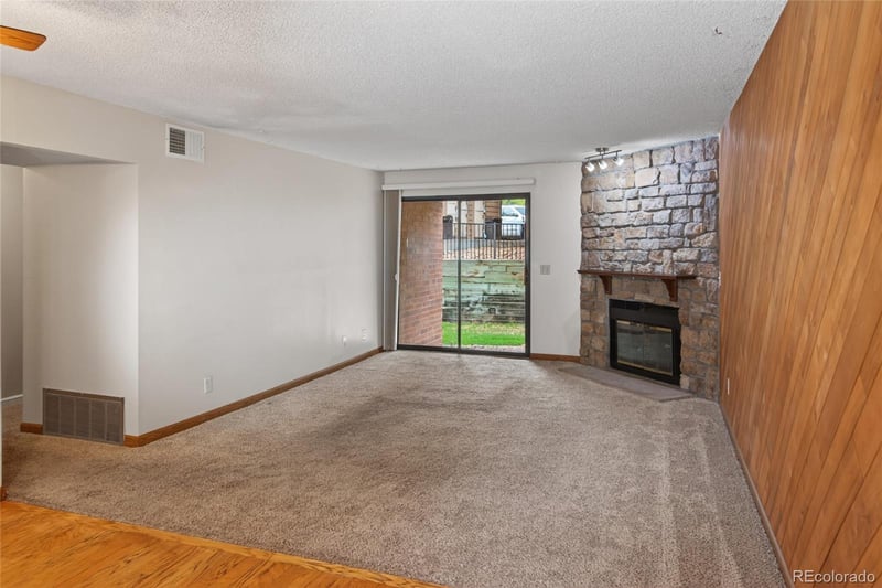 220 Wright St #103, Lakewood, CO 80228