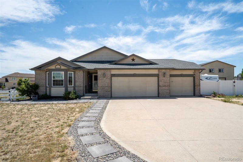 16620 Stroilway St, Hudson, CO 80642