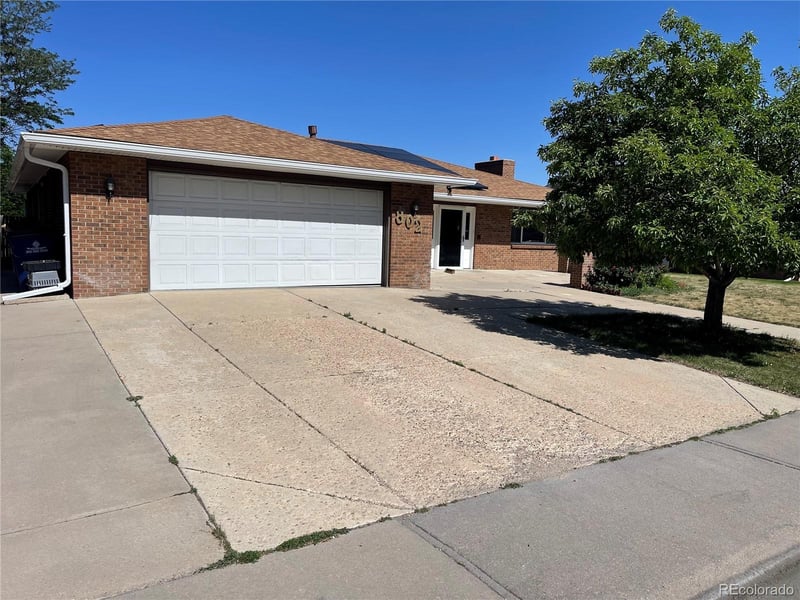 802 11th Ave, Brighton, CO 80601