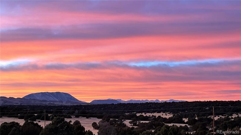 L64 F4 Navajo Ranch Resorts, Walsenburg, CO 81089