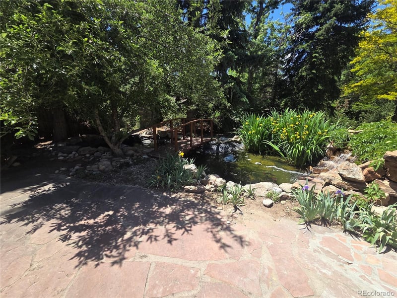 2713 Paris Pl, Aurora, CO 80014