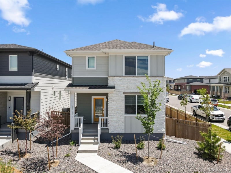 21051 63rd Dr, Aurora, CO 80019