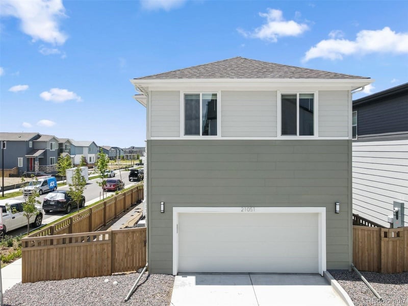 21051 63rd Dr, Aurora, CO 80019