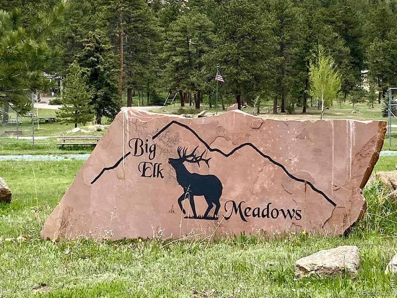 71 Cedar Dr, Lyons, CO 80540