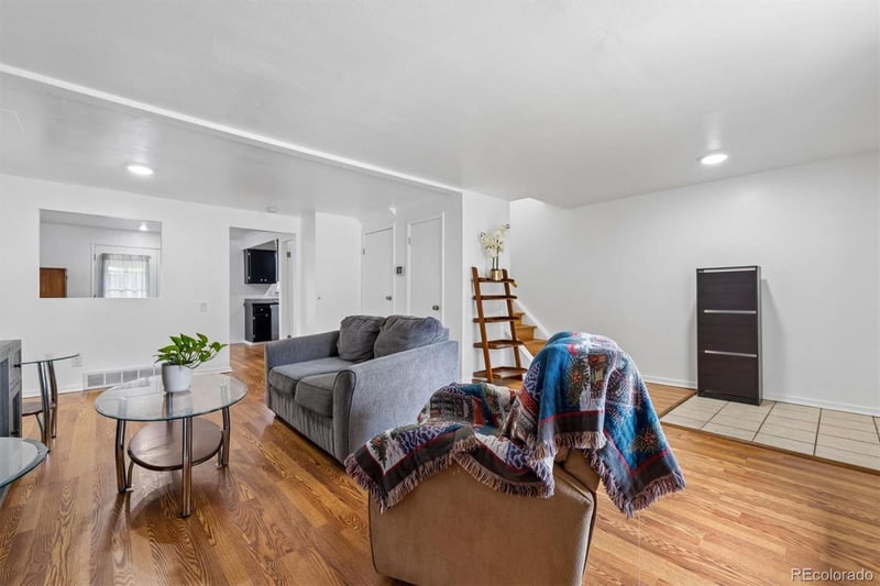 7711 Glasgow Pl, Littleton, CO 80128