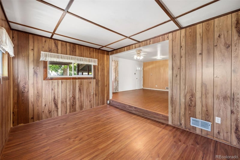 2210 Irving St, Denver, CO 80219
