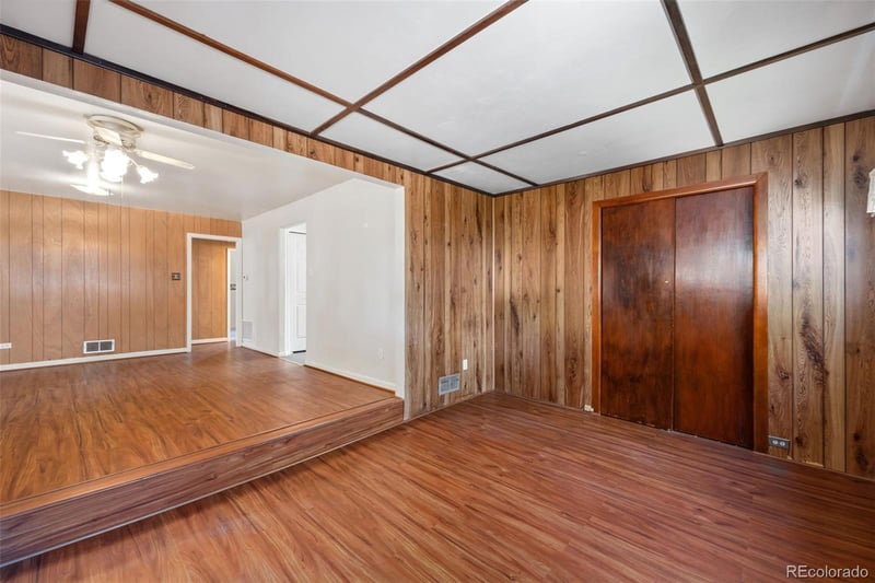 2210 Irving St, Denver, CO 80219