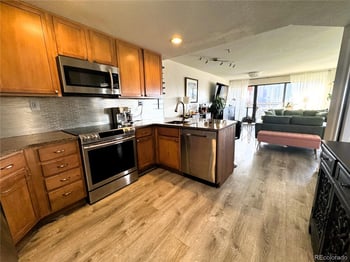 100 Park Ave #1201, Denver, CO 80205