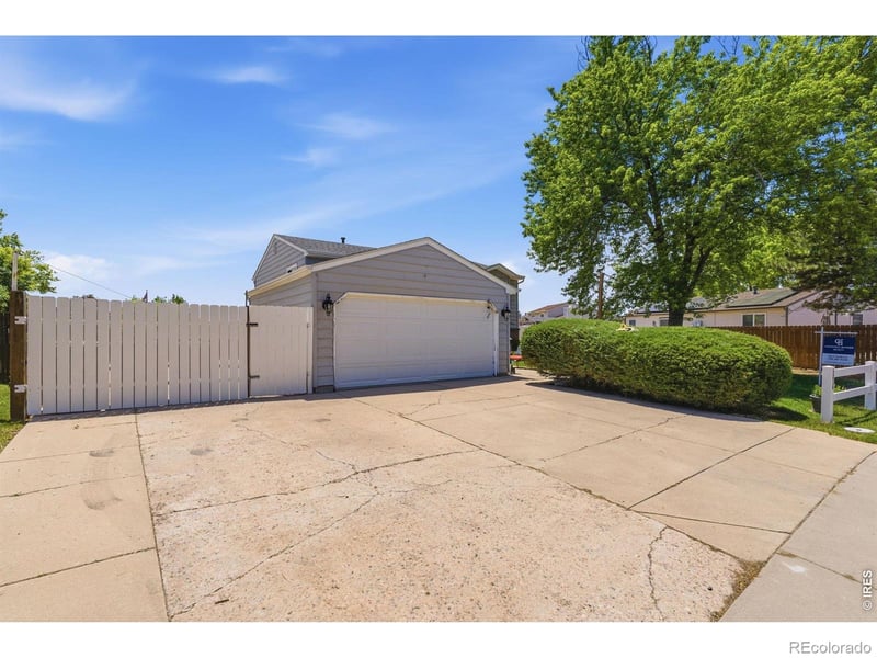 4230 125th Ave, Thornton, CO 80241