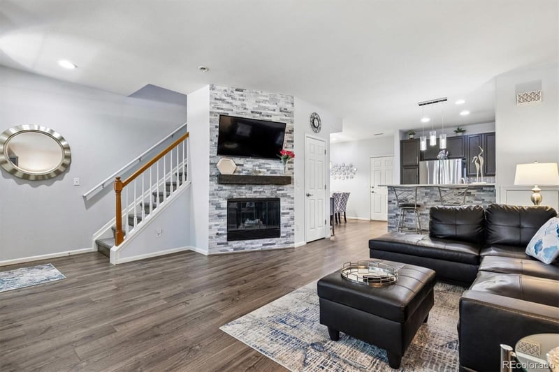 8304 Stonybridge Cir, Littleton, CO 80126
