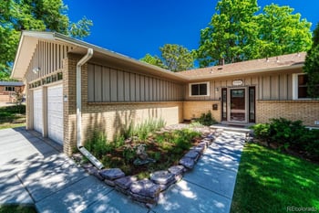 6904 E Villanova Pl, Denver, CO 80224