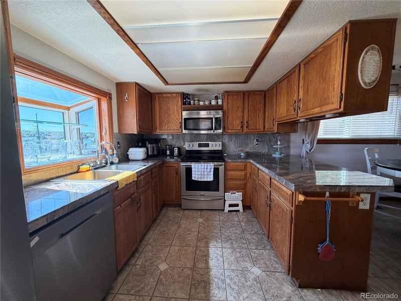 3410 Halifax Way, Aurora, CO 80013