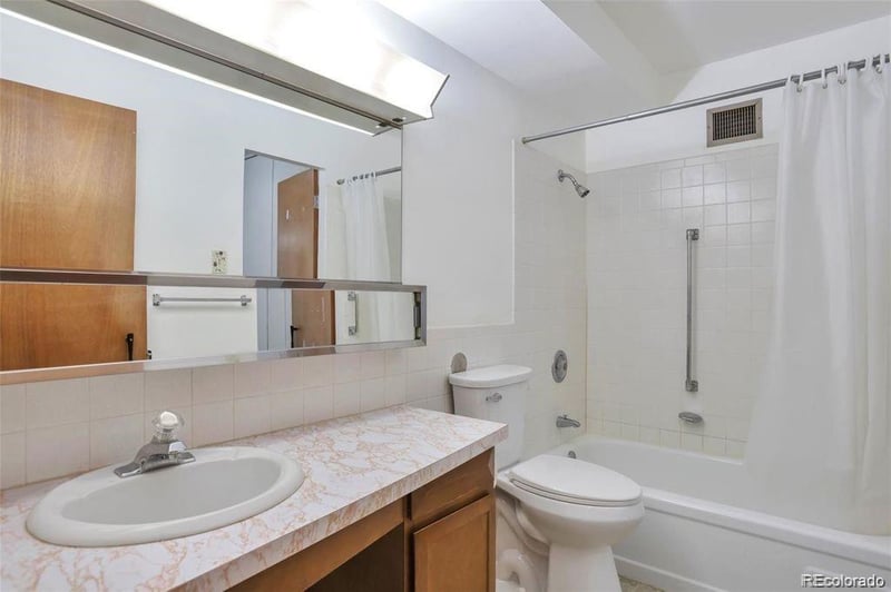 9340 Center Ave #8A, Denver, CO 80247