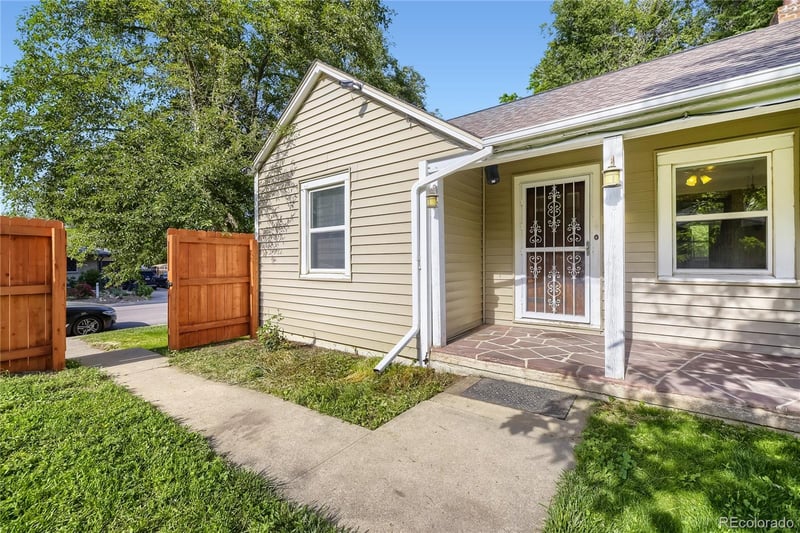 7050 5th Ave, Lakewood, CO 80226