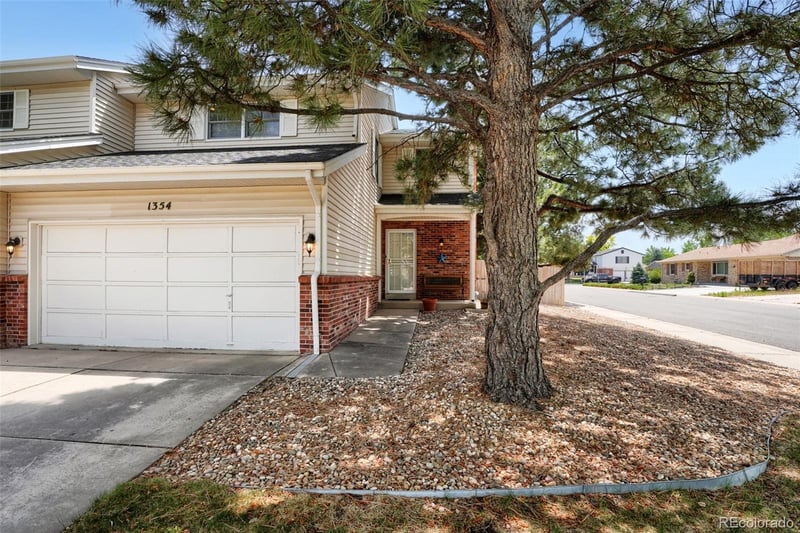 1354 S Carson Way, Aurora, CO 80012