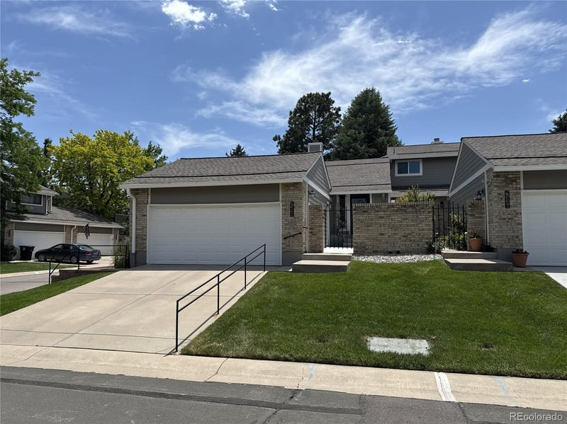 7130 Vine Cir, Centennial, CO 80122