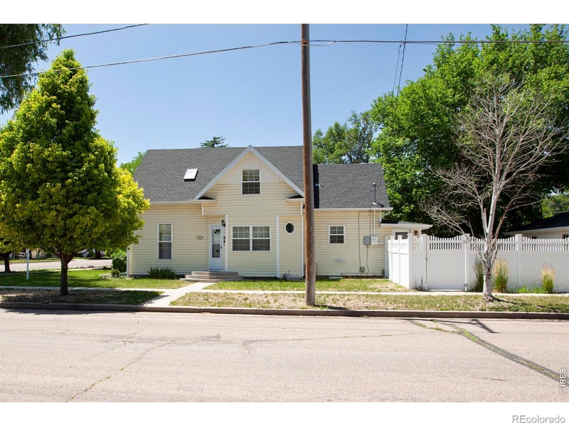 204 Park St, Sterling, CO 80751