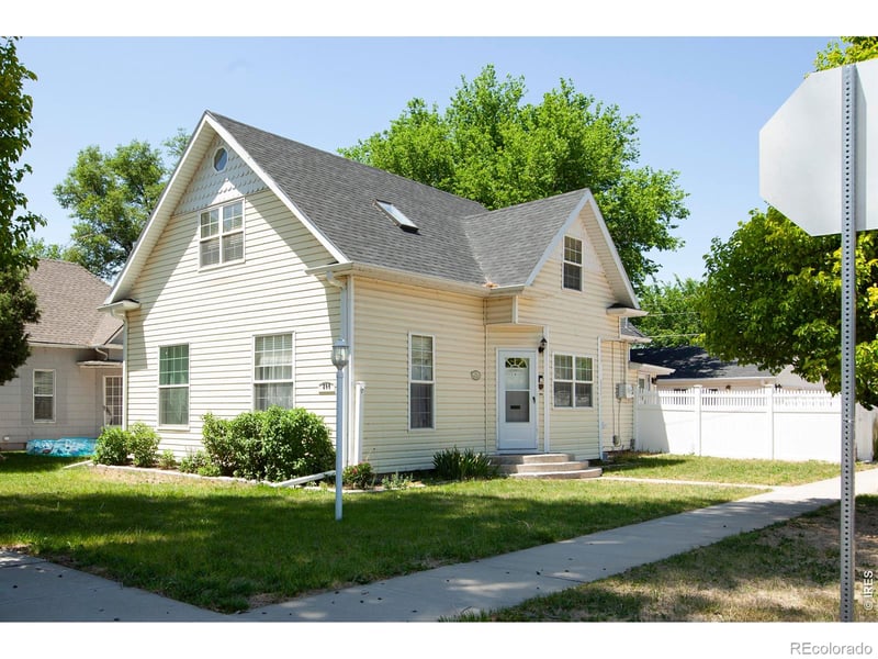 204 Park St, Sterling, CO 80751