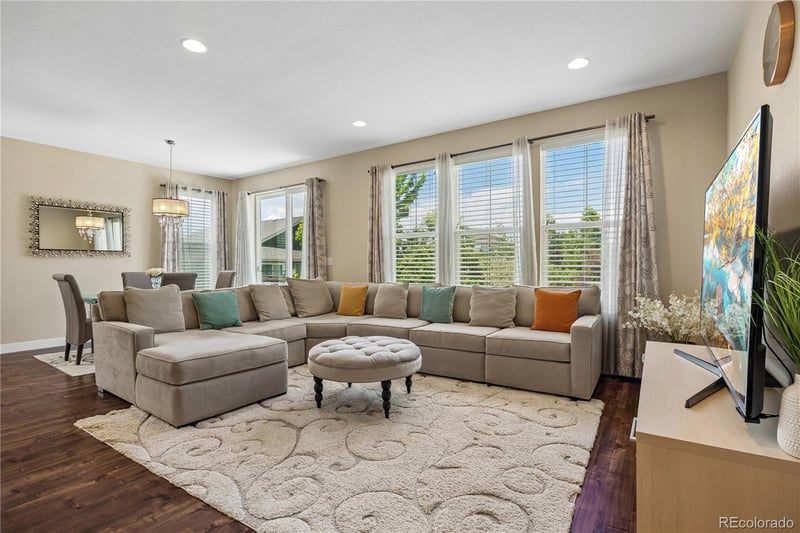 24347 Long Dr, Aurora, CO 80016