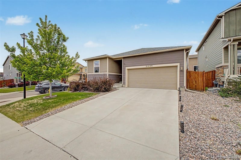 21209 E Princeton Pl, Aurora, CO 80013
