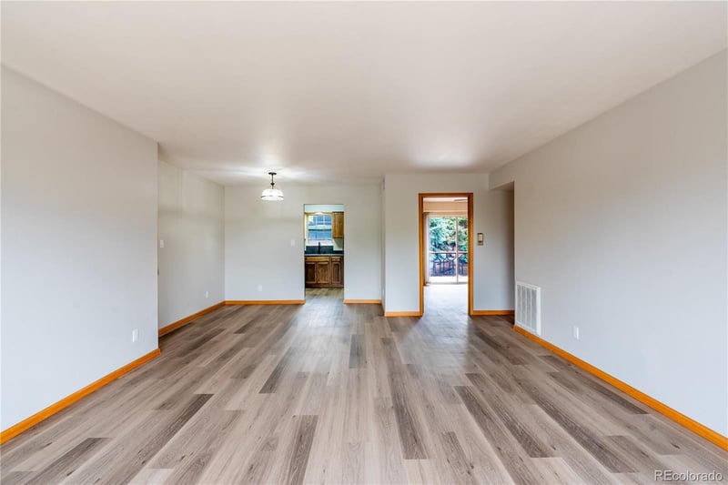 2902 Airport Rd #204, Colorado Springs, CO 80910