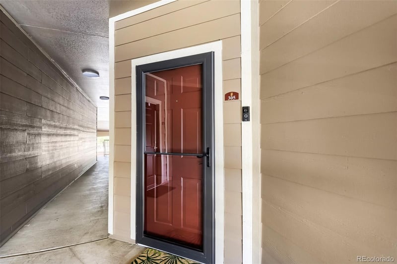 7440 S Blackhawk St #11-305, Englewood, CO 80112