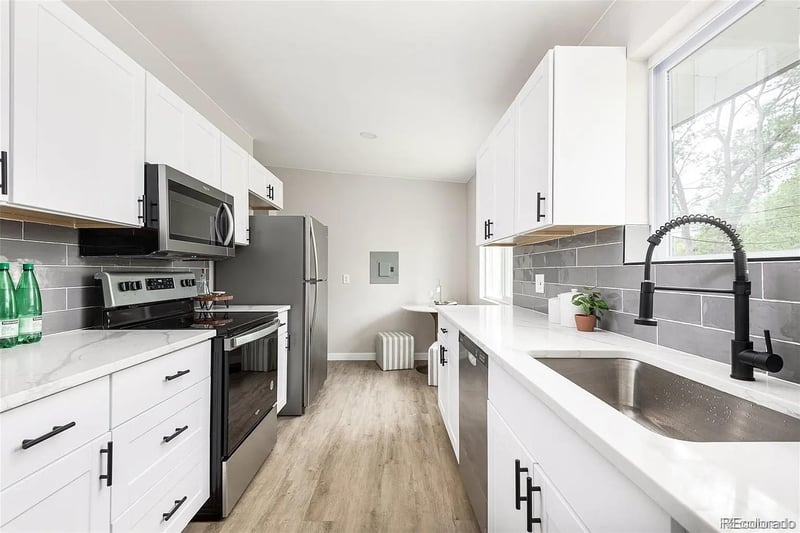 691 Simms St, Lakewood, CO 80228